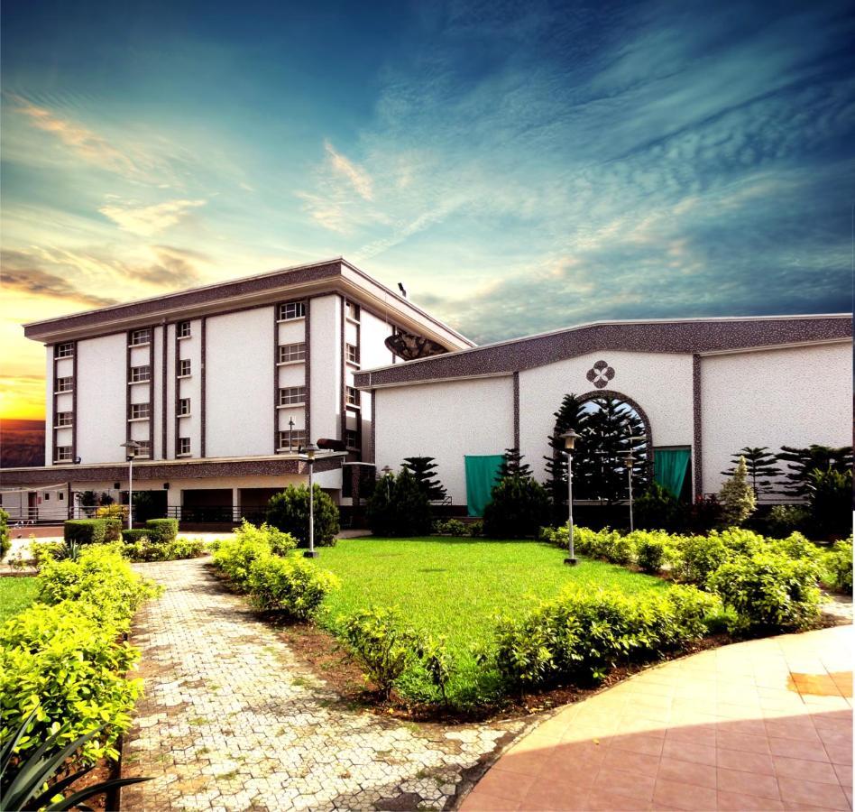Welcome Centre Hotels Lagos Buitenkant foto